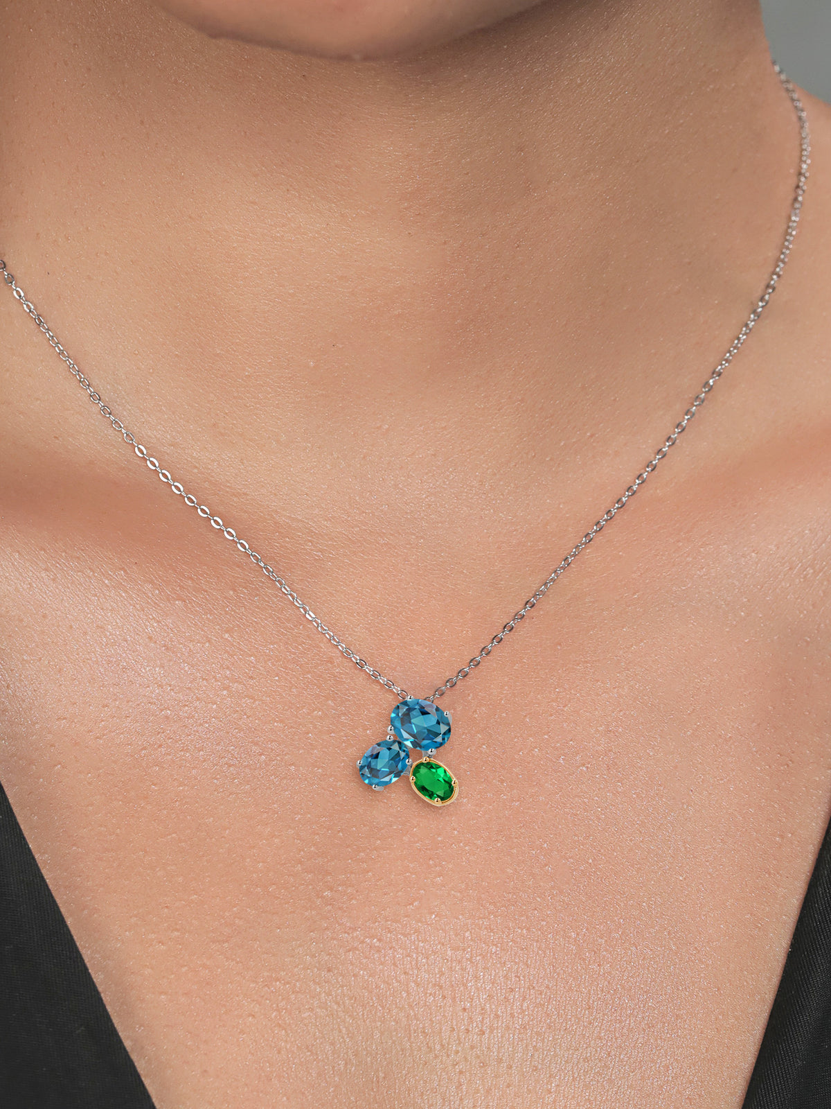 925 Silver 10K Yellow Gold London Blue Topaz Green Nano Emerald Pendant Necklace with 18 inch Chain A590639