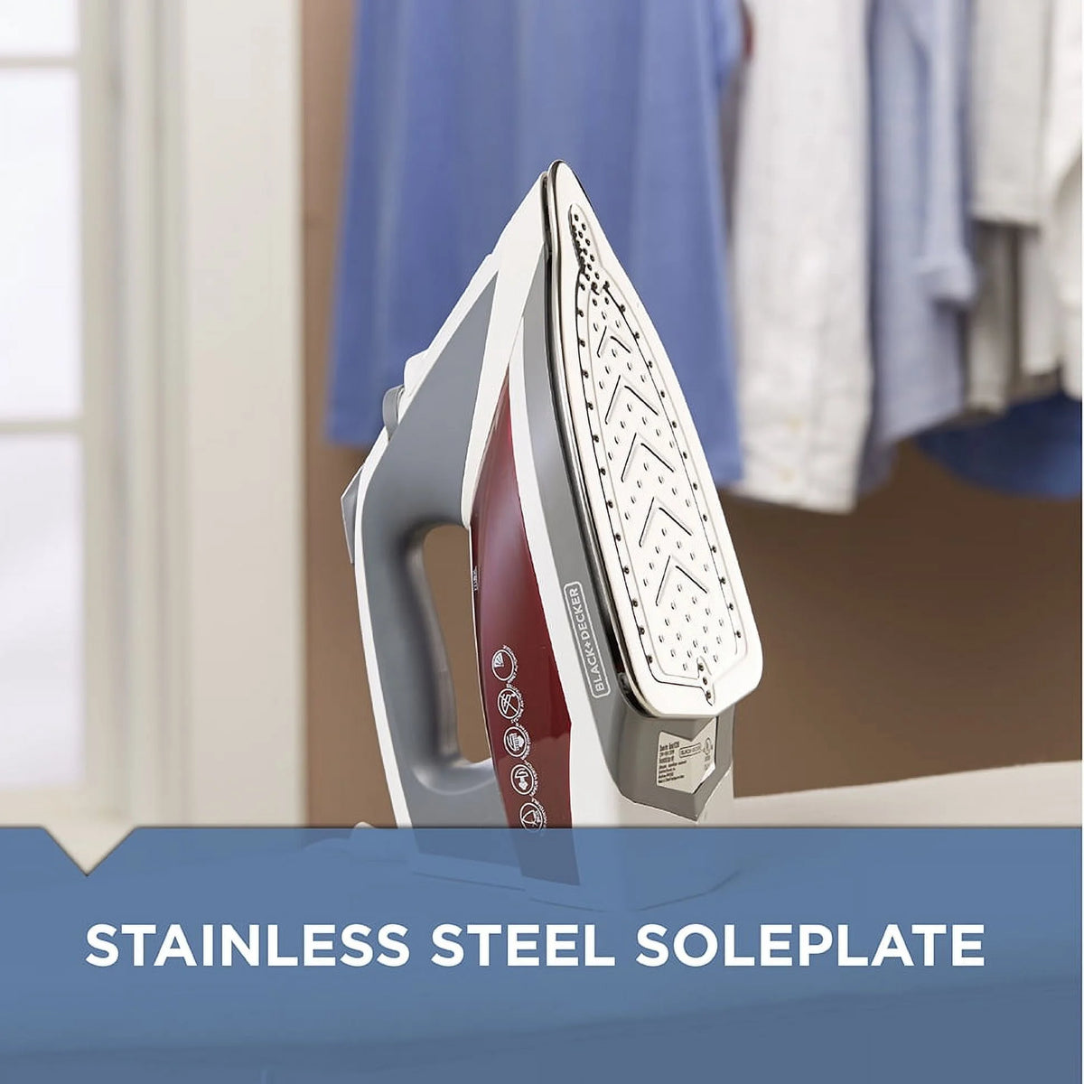 Red Steam Iron D148