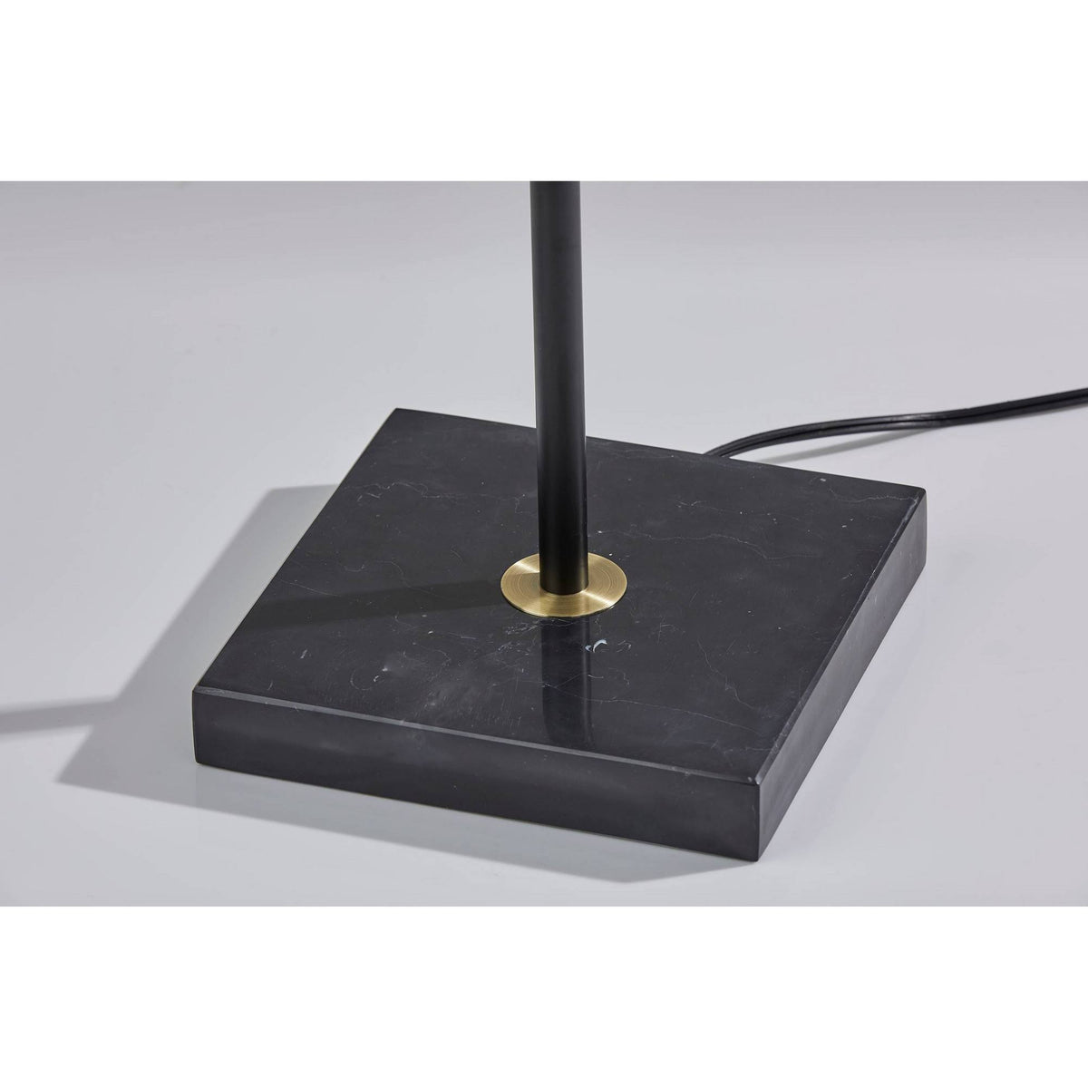 Black Torchiere Lamp L957901