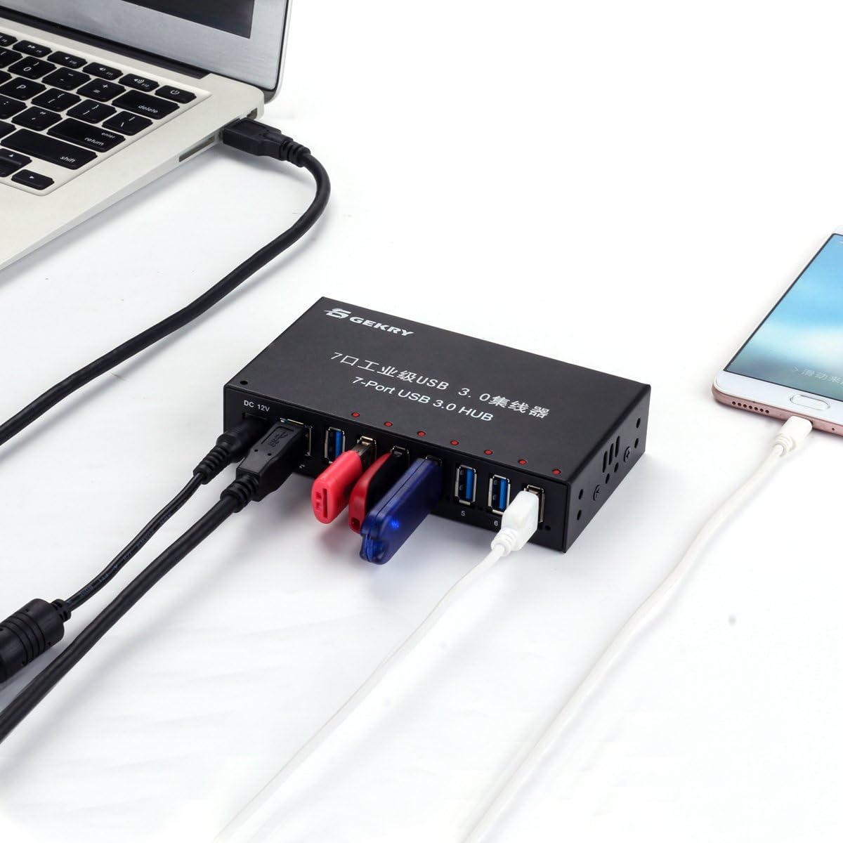 7-Port Powered USB 3.0 Hub with AC Adapter M671200