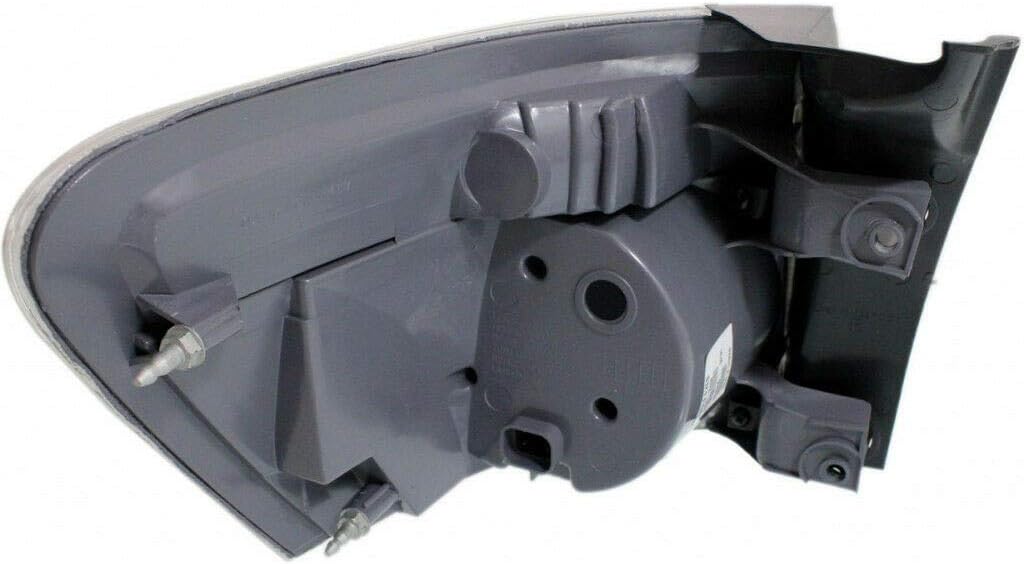 Outer Tail Light Assembly Passenger Side W570959