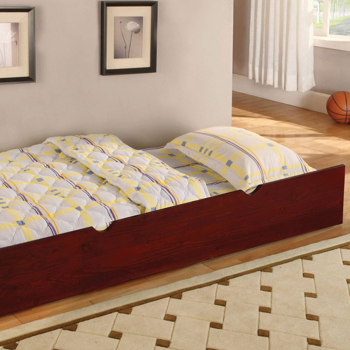 Cherry Trundle C632