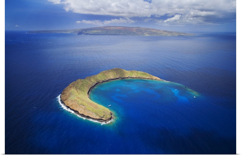 Hawaii, Maui, Molokini With Kaho'olawe In The Distance Art Print U553