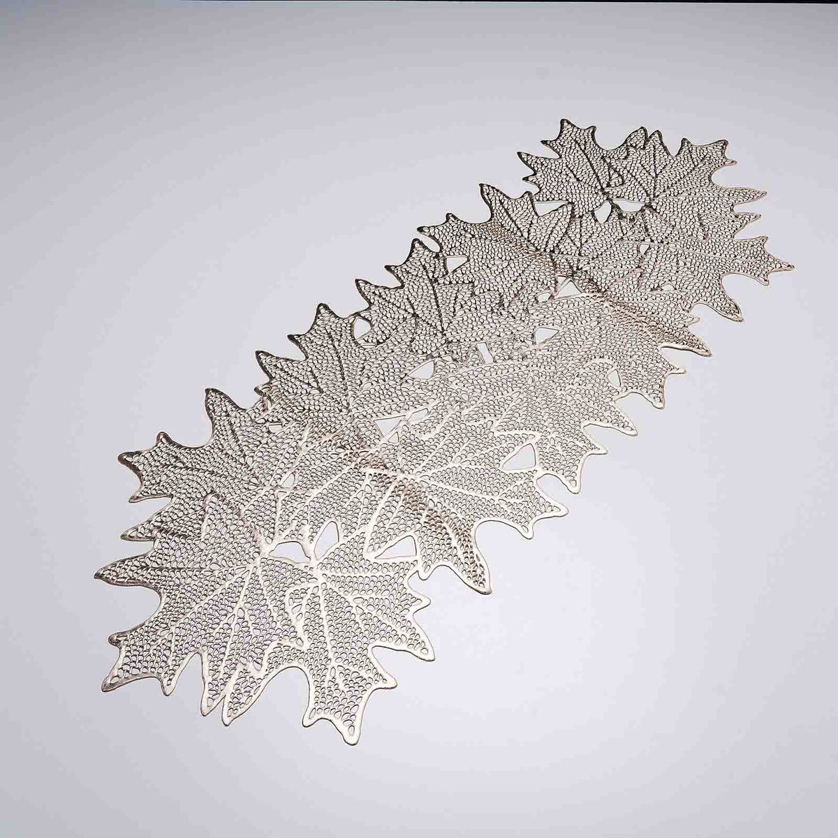 Gold Maple Leaf Vinyl Table Runner W595008