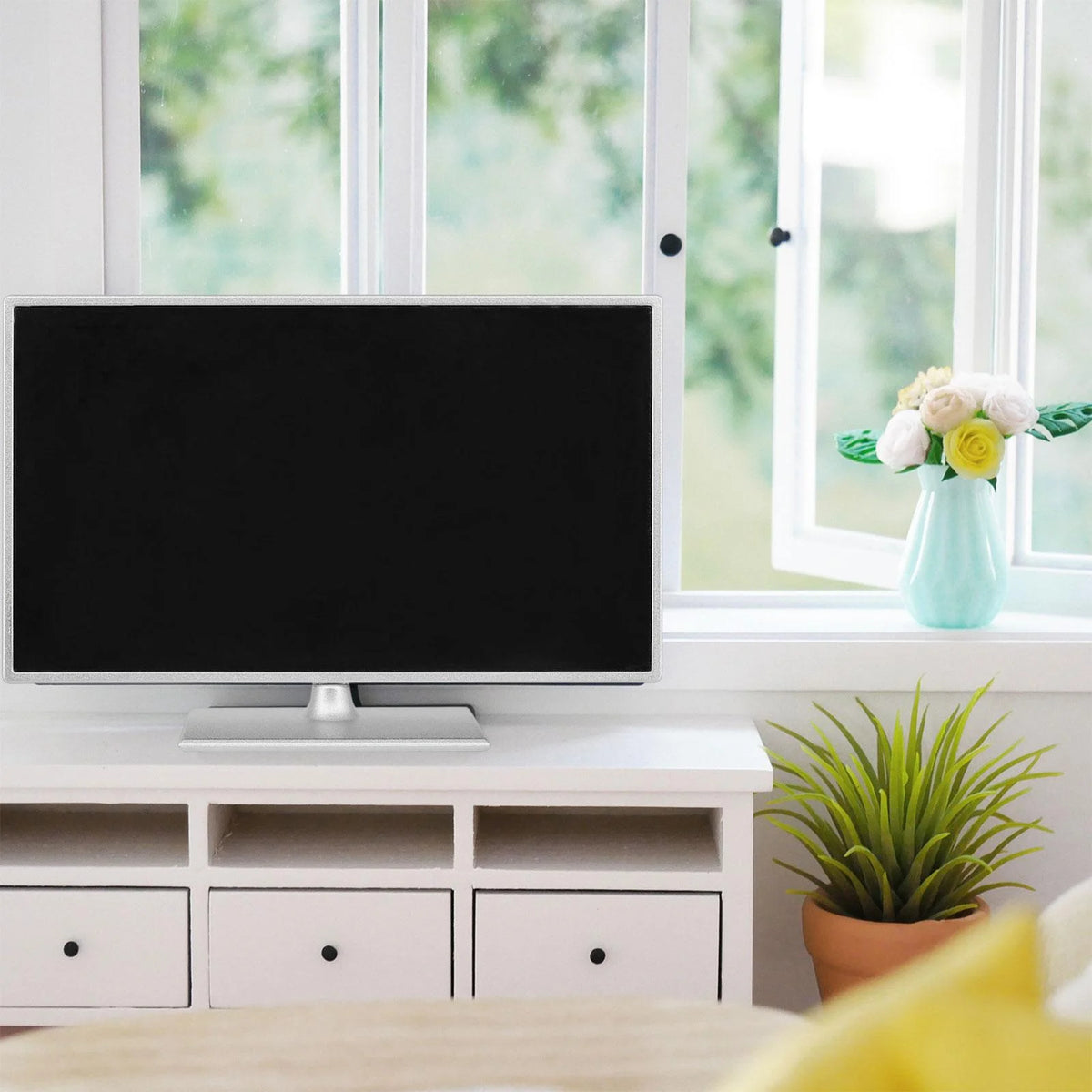 1:12 Scale TV for Dollhouses D1679