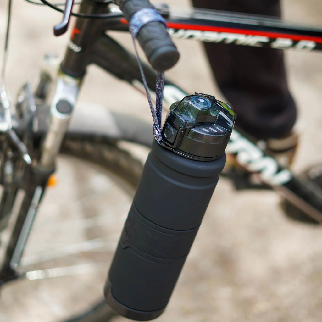 700ml Leak-proof Plastic Water Bottle Z890261