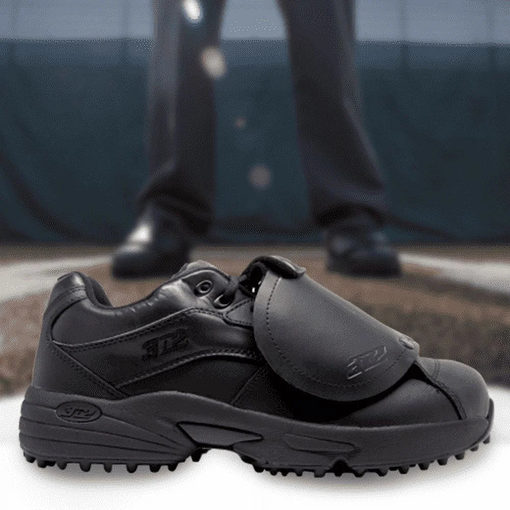 Black Patent Leather Baseball Cleat P84911