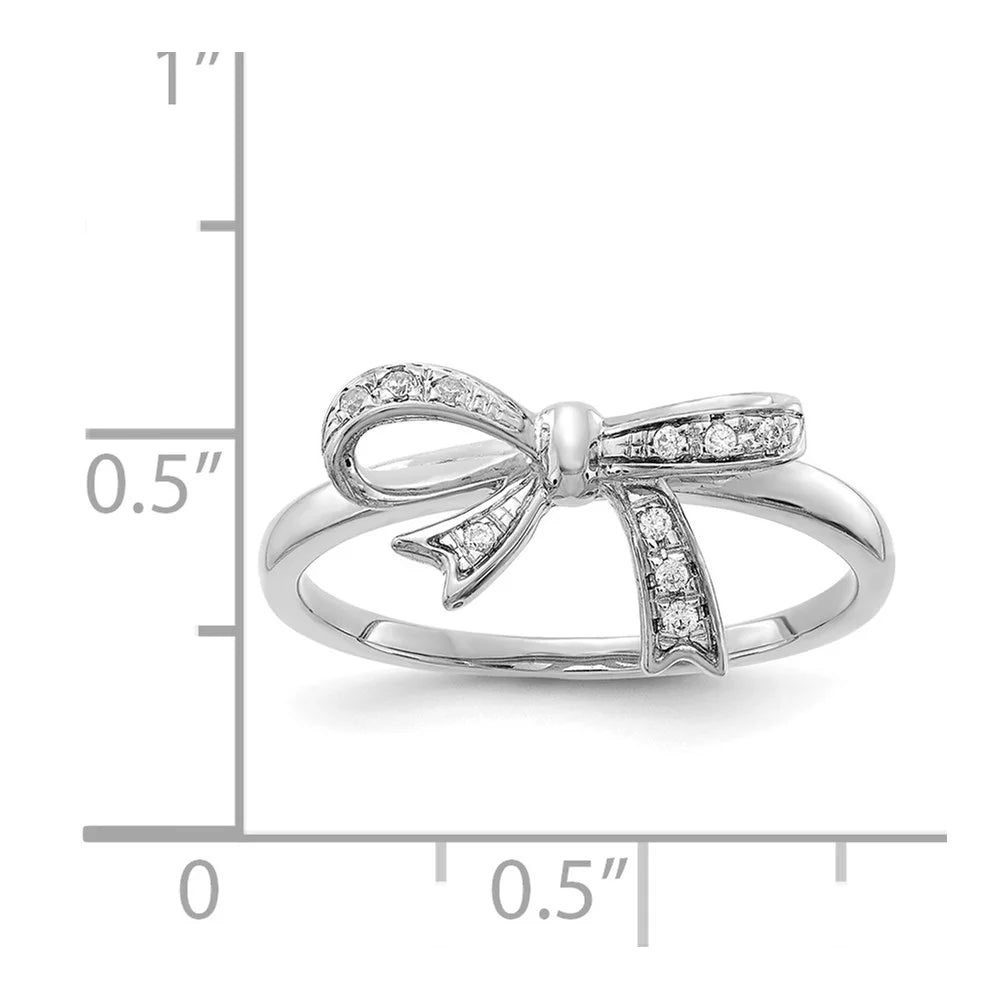 14K White Gold Diamond Ring J4030