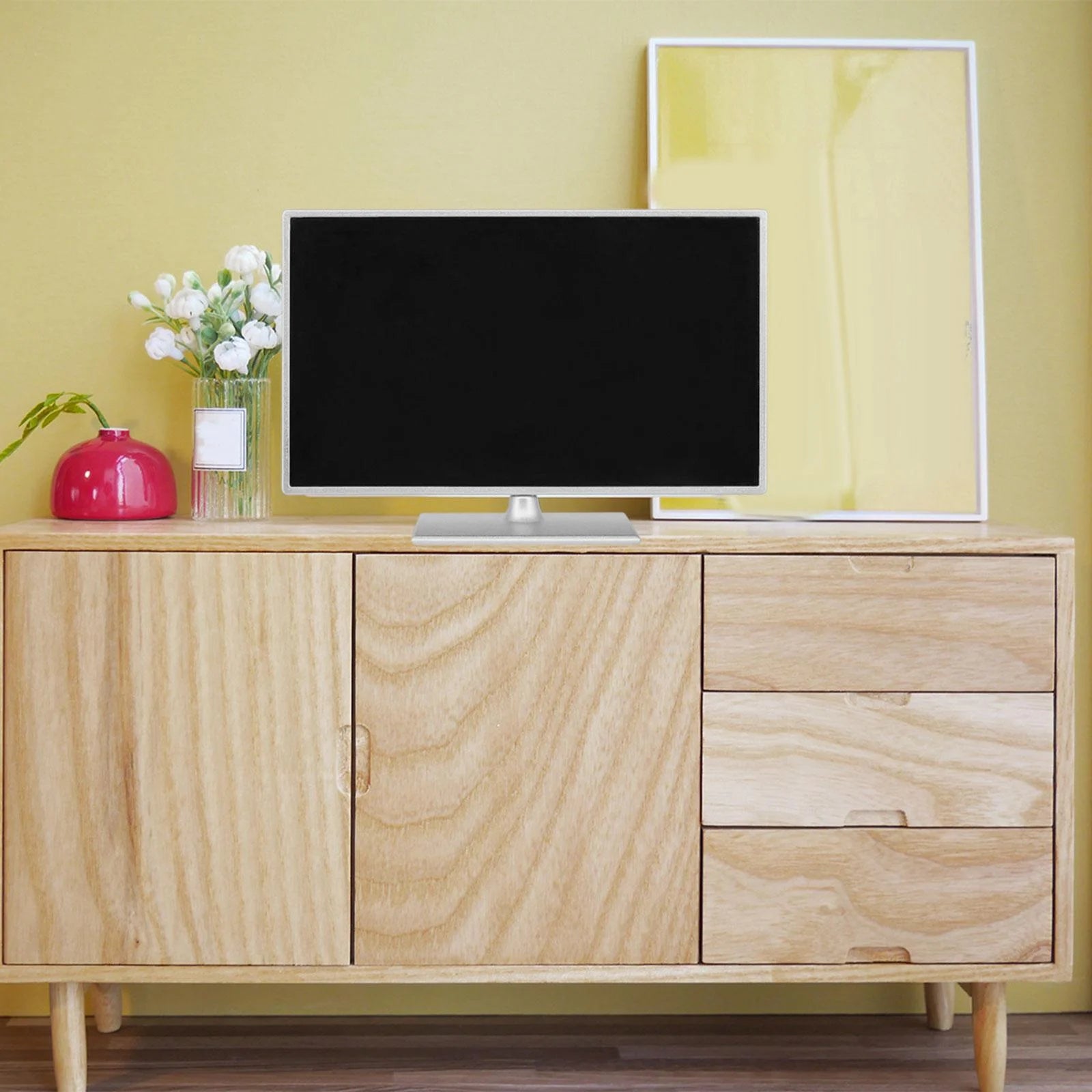 1:12 Scale TV for Dollhouses D1679