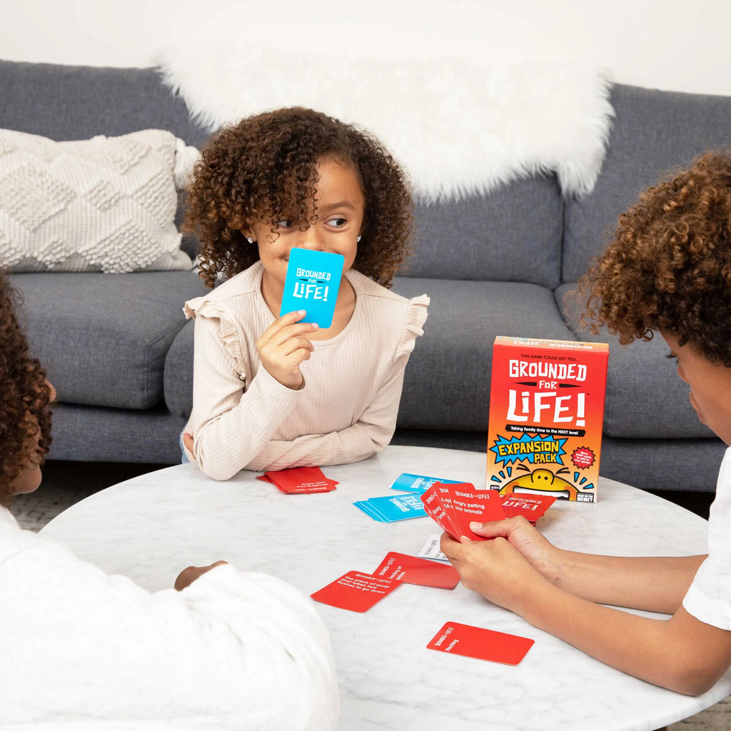 Family Card Game T595493