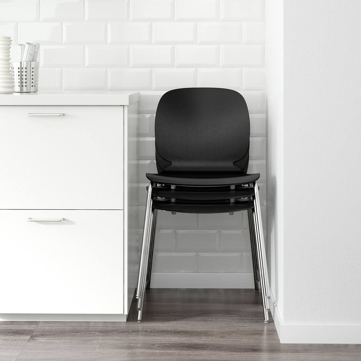 Black Chrome Plated Chair F99817