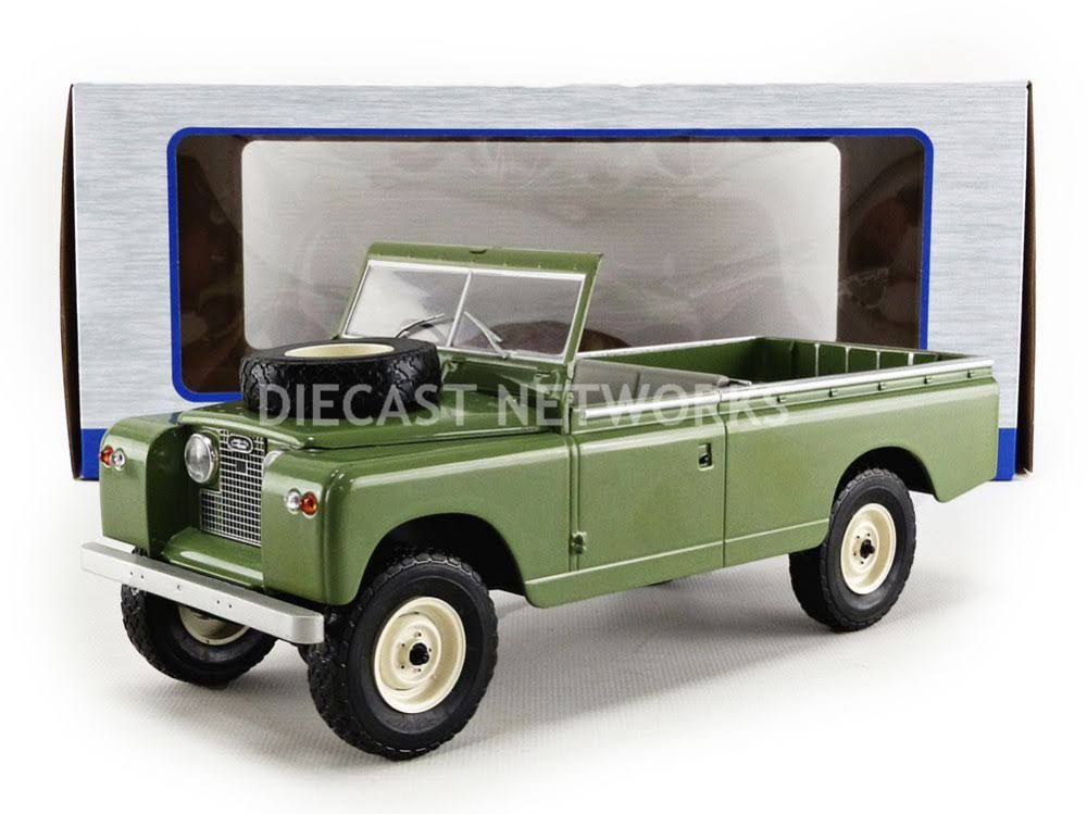 Green Collectible Miniature Car R911